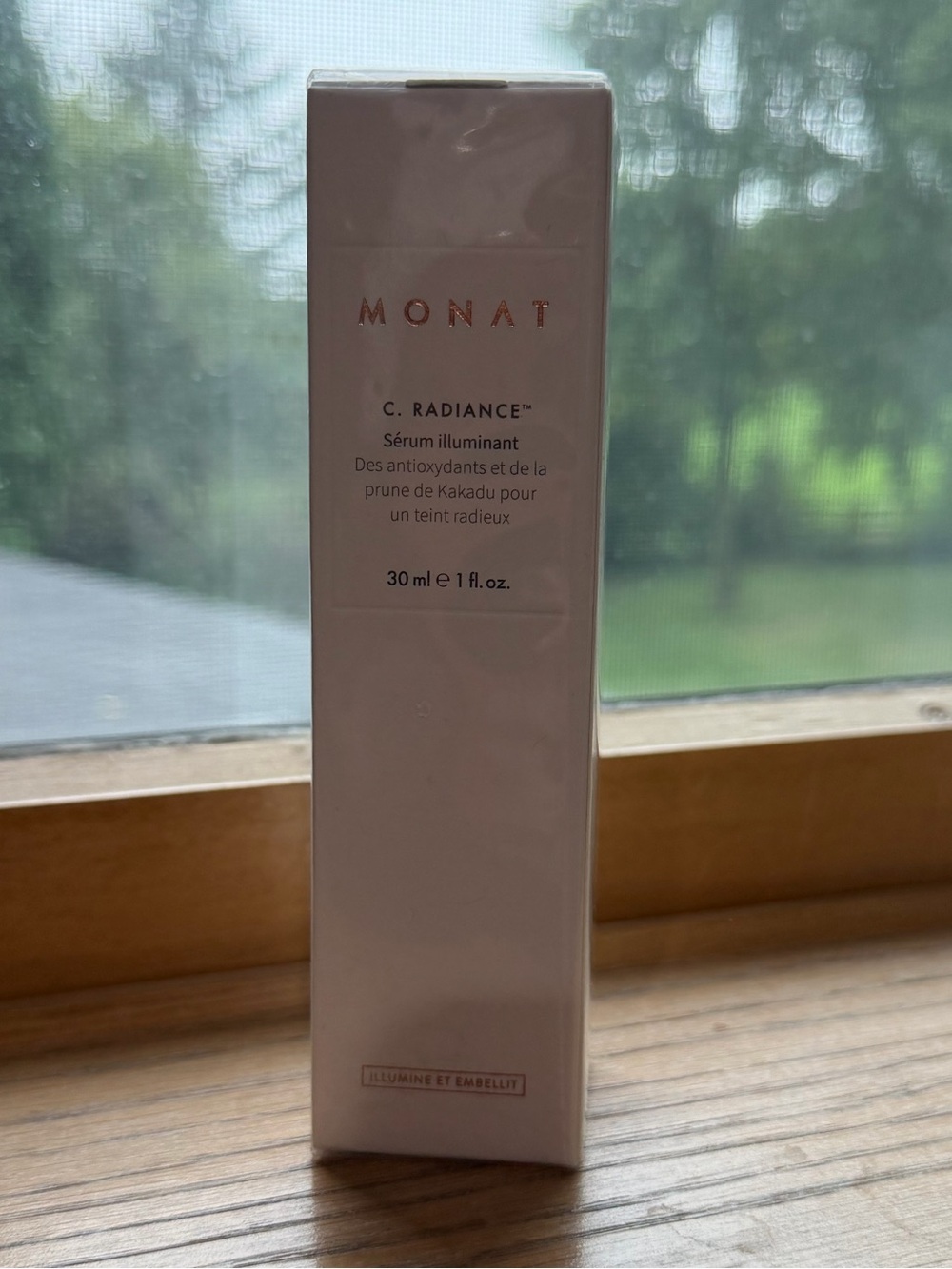 Monat C. Radiance Illuminating Serum - White